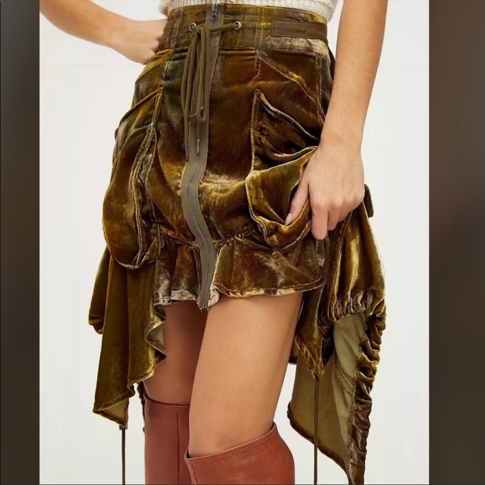 Free people Paxton utility skirt! Never worn in perfect condition.